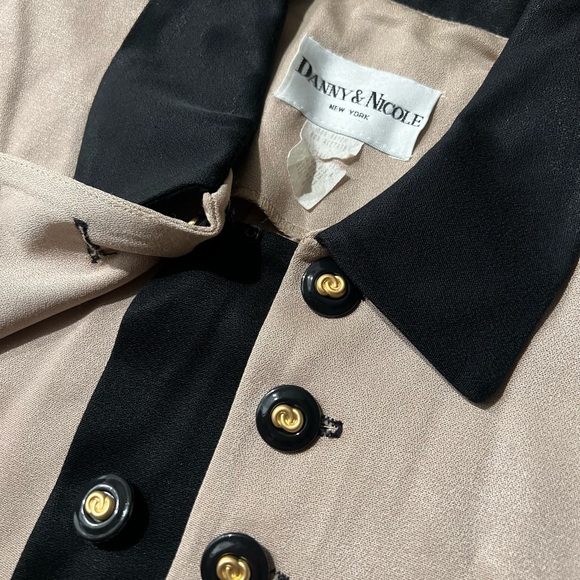 Beige & Black Buttoned Women's Jacket - Picture 5 of 8